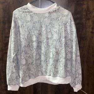 Women’s long sleeve